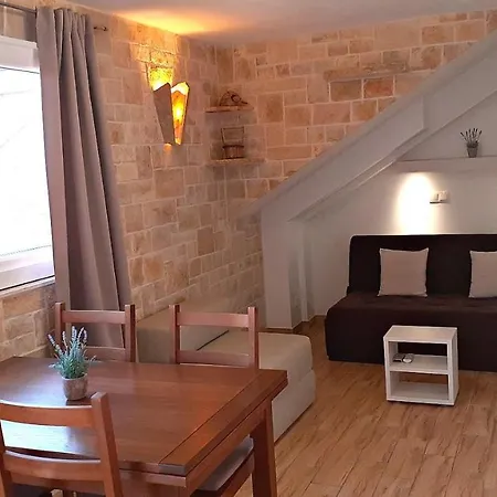 Bonaca Apartment *
